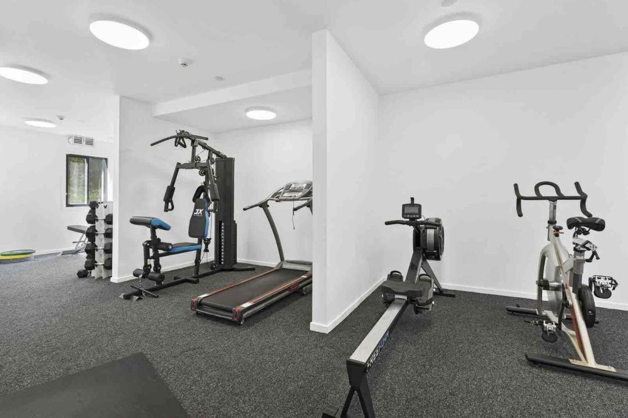 Modern 2-Bedroom Apartment 7-Mins Walk To Квинстаун Экстерьер фото