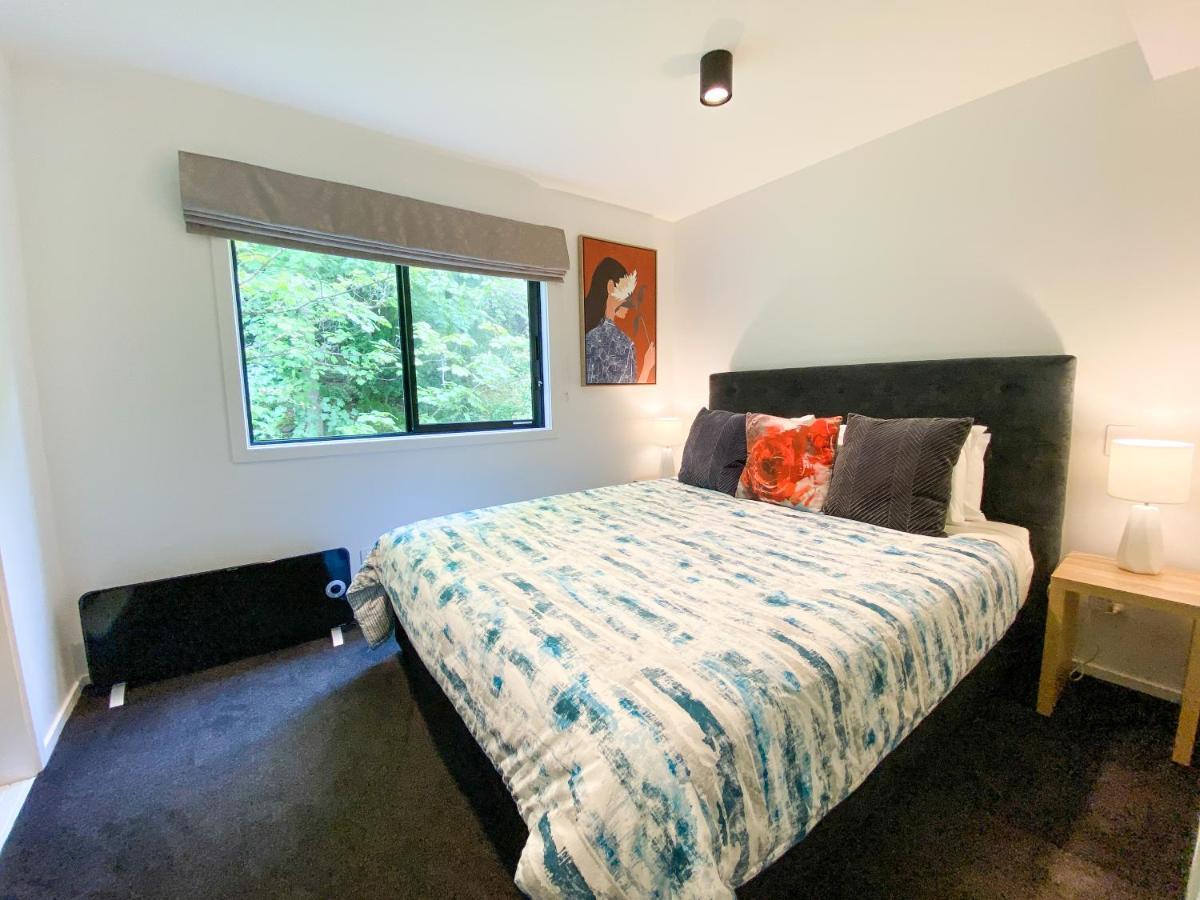Modern 2-Bedroom Apartment 7-Mins Walk To Квинстаун Экстерьер фото